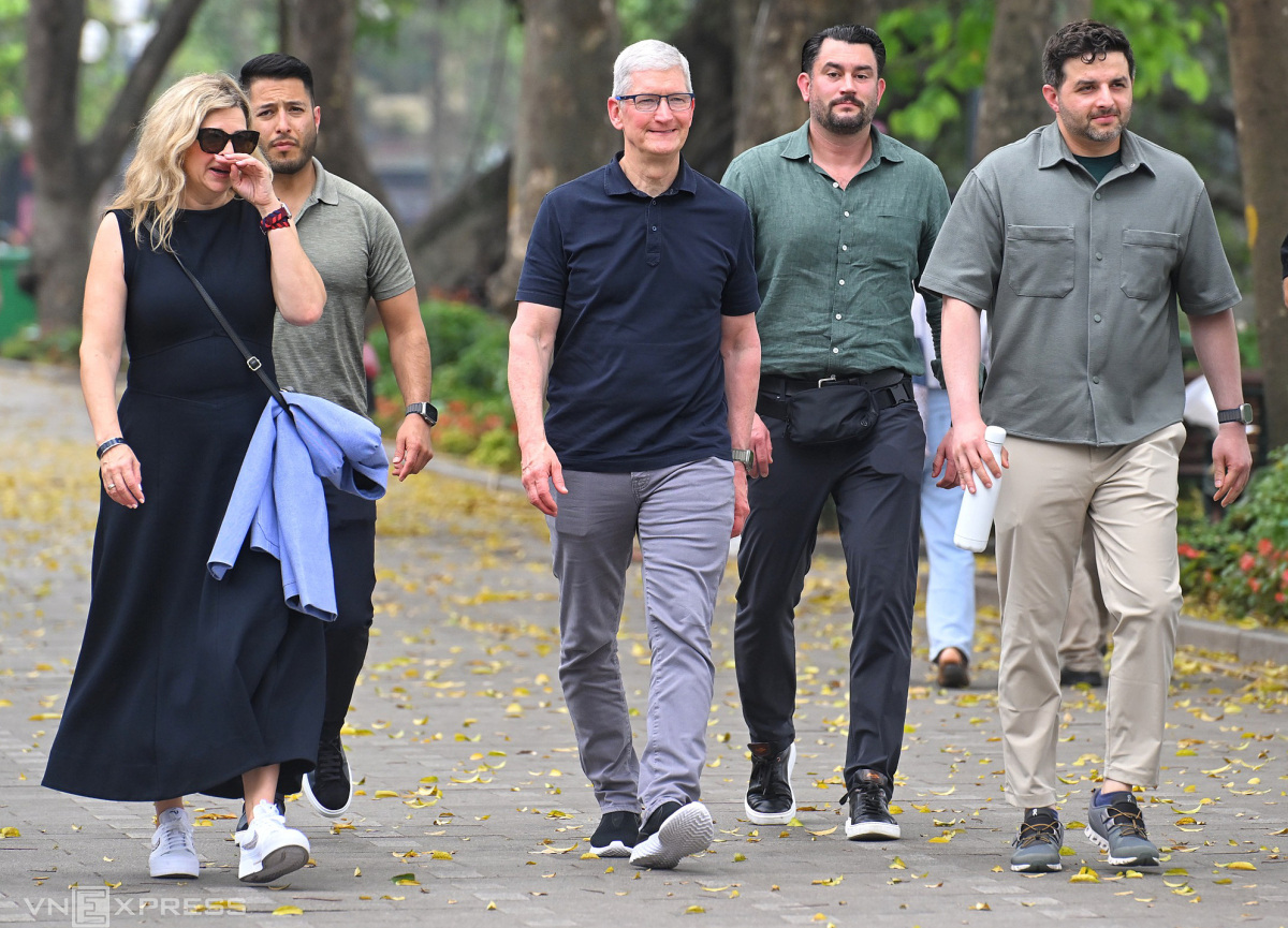 Tim Cook